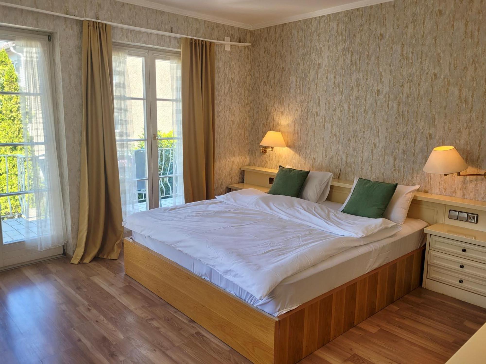 See-Hotel Seeschau - Direkt Am Bodenseeufer Đảo Đảo Reichenau Ngoại thất bức ảnh
